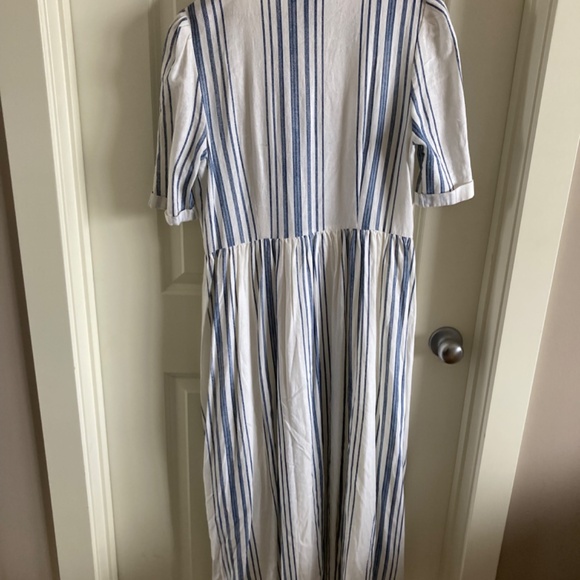 Chelsea and Theodore Lovely Blue and White Stripped Linen + viscose Dress Sz Med - Picture 9 of 9